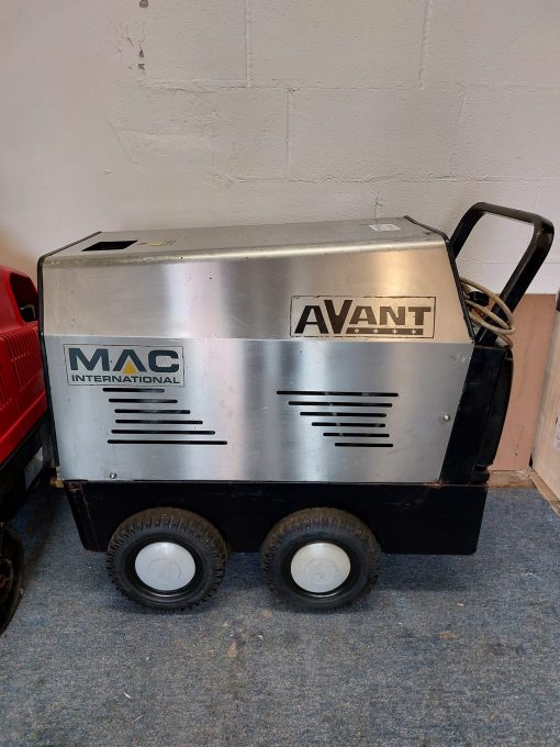 Mac avant hot industrial pressure washer just been through workshop with new steam coil fitted & fully serviced